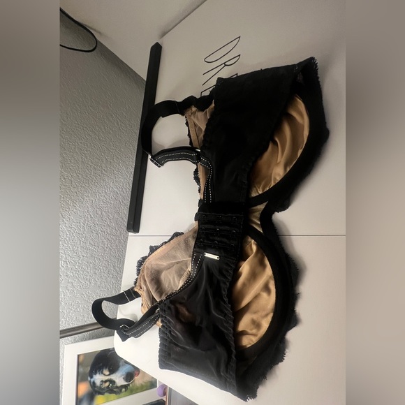 Chantelle Rive Gauche 3-Part Cup Underwire Bra - Black 34 DDDD - Picture 9 of 14